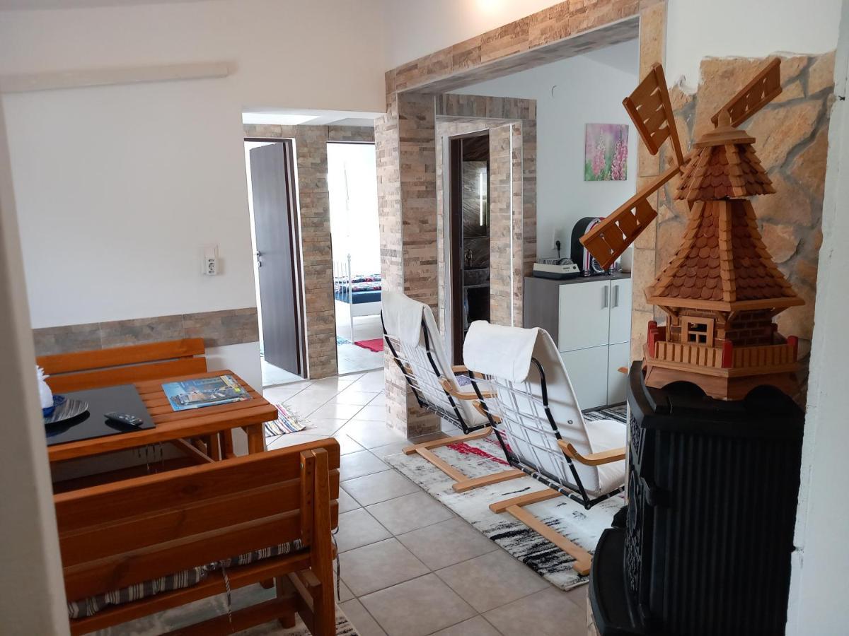 Familien Ferienhaus Vir Croatia 150M Strand Restaurant Einkaufen エクステリア 写真