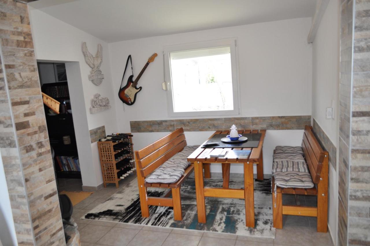 Familien Ferienhaus Vir Croatia 150M Strand Restaurant Einkaufen エクステリア 写真