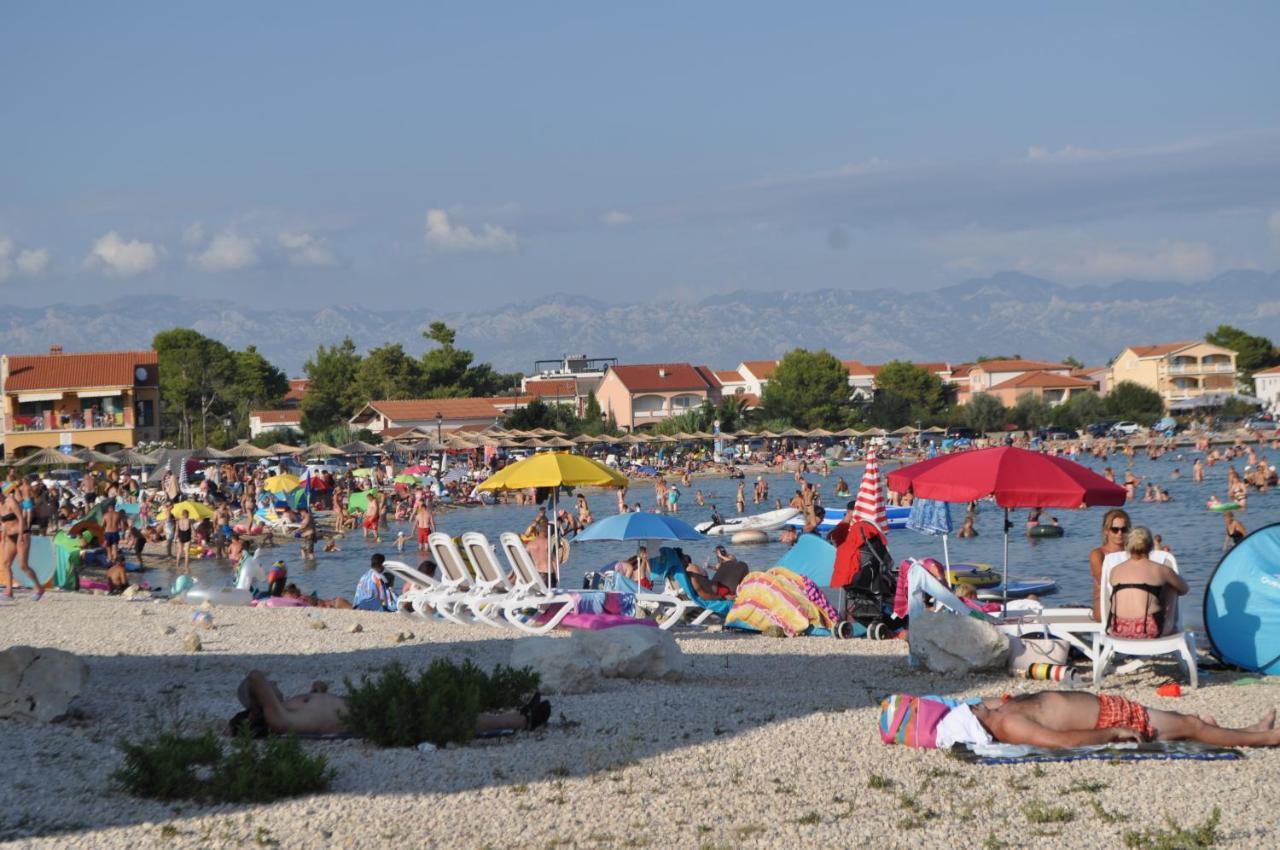 Familien Ferienhaus Vir Croatia 150M Strand Restaurant Einkaufen エクステリア 写真